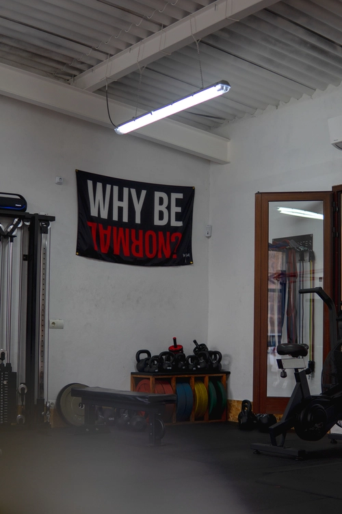 Gimnasio why be normal